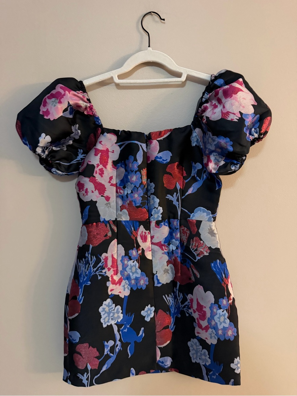 Lulu's Black Floral Puff-Sleeve Square-Neck Tunic